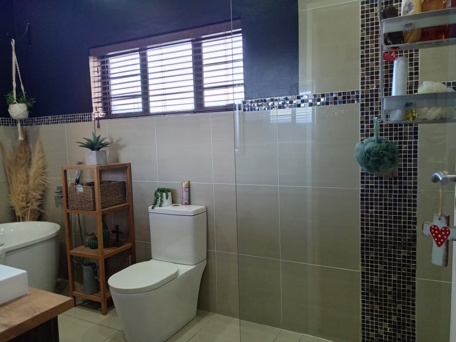 3 Bedroom Property for Sale in Vanes Estate Eastern Cape